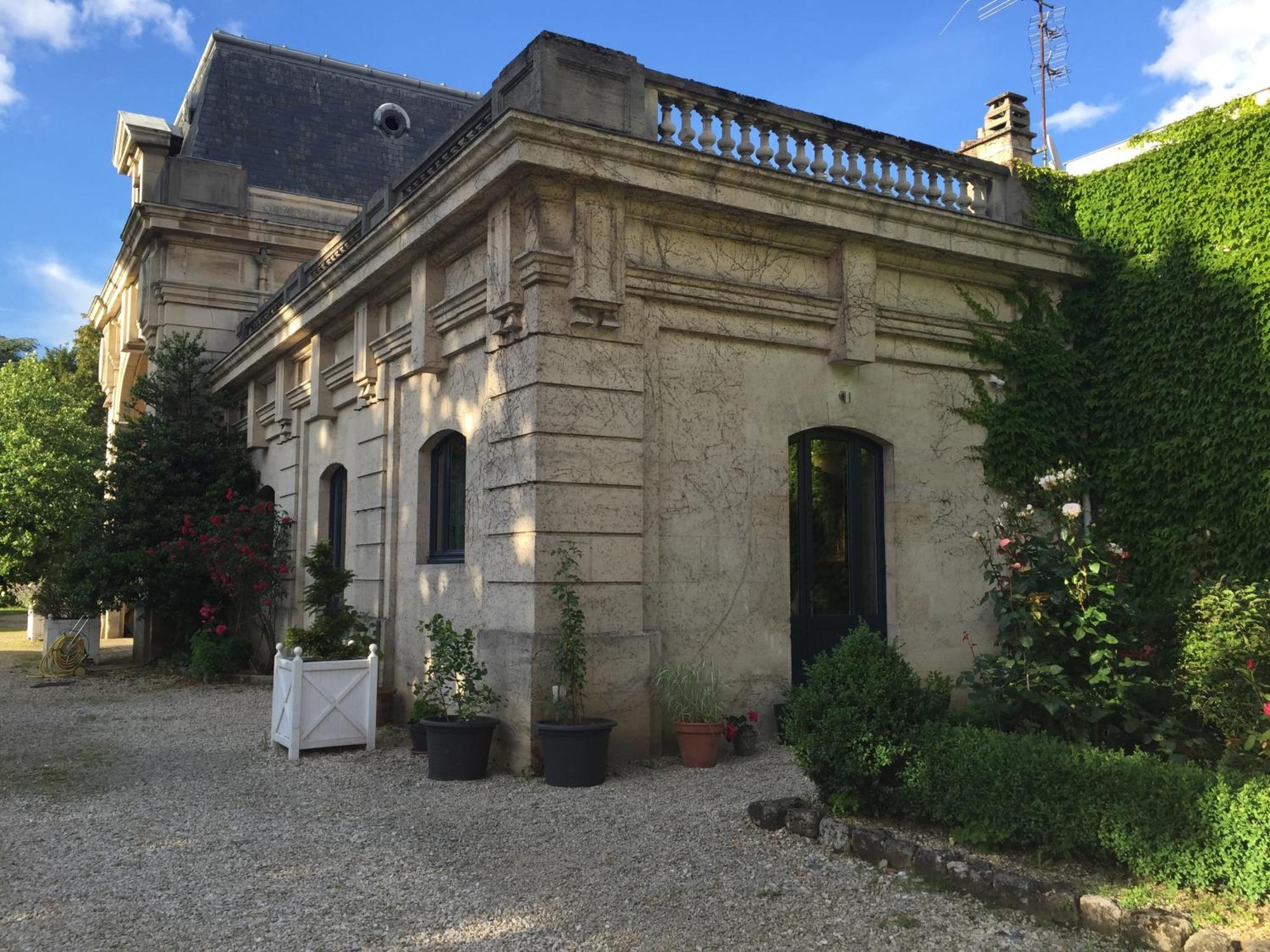 La Maison Dans Le Parc Сен-Дізьє Екстер'єр фото